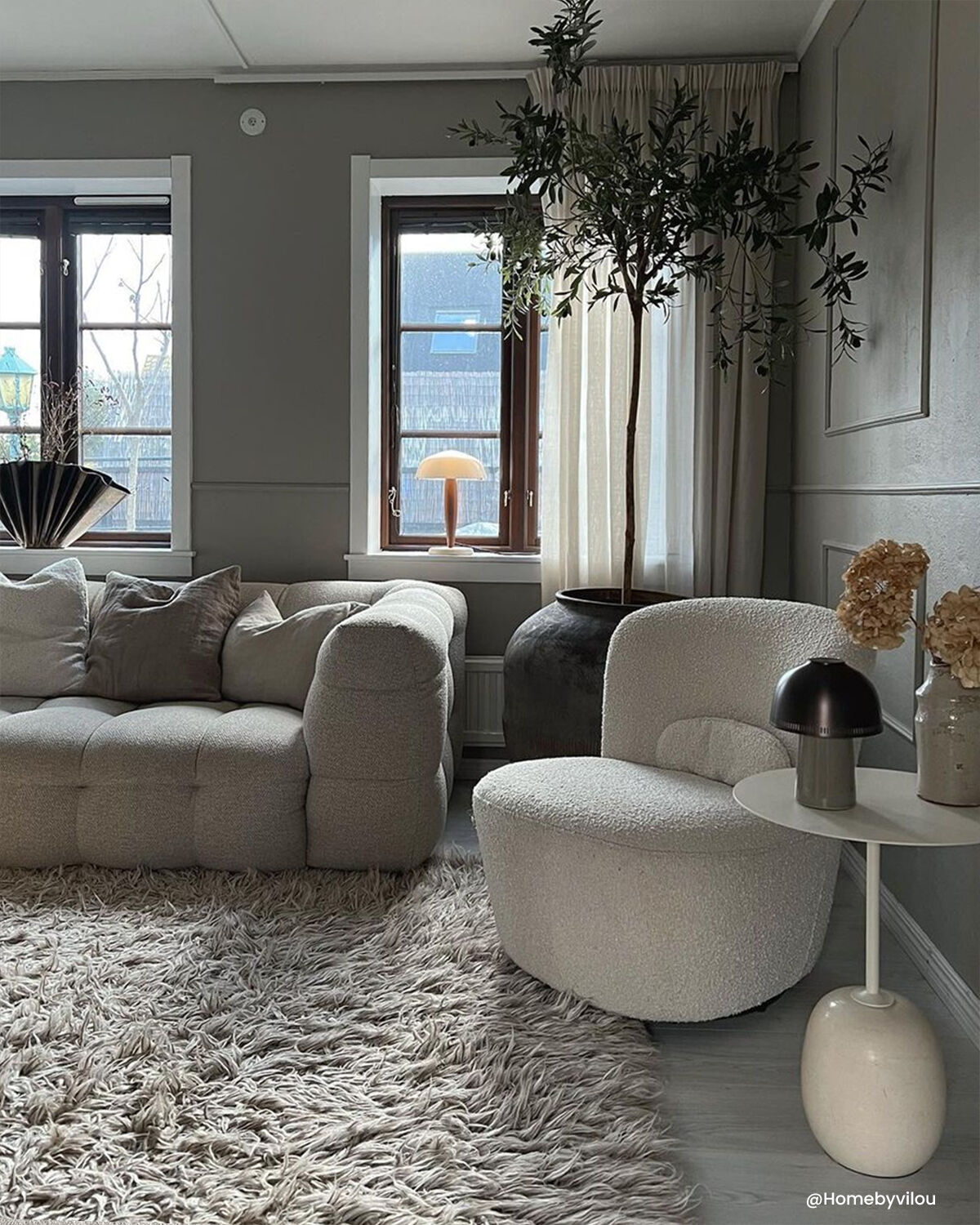 SoffaDirekt Gigi Snurrfåtölj Bouclé Offwhite