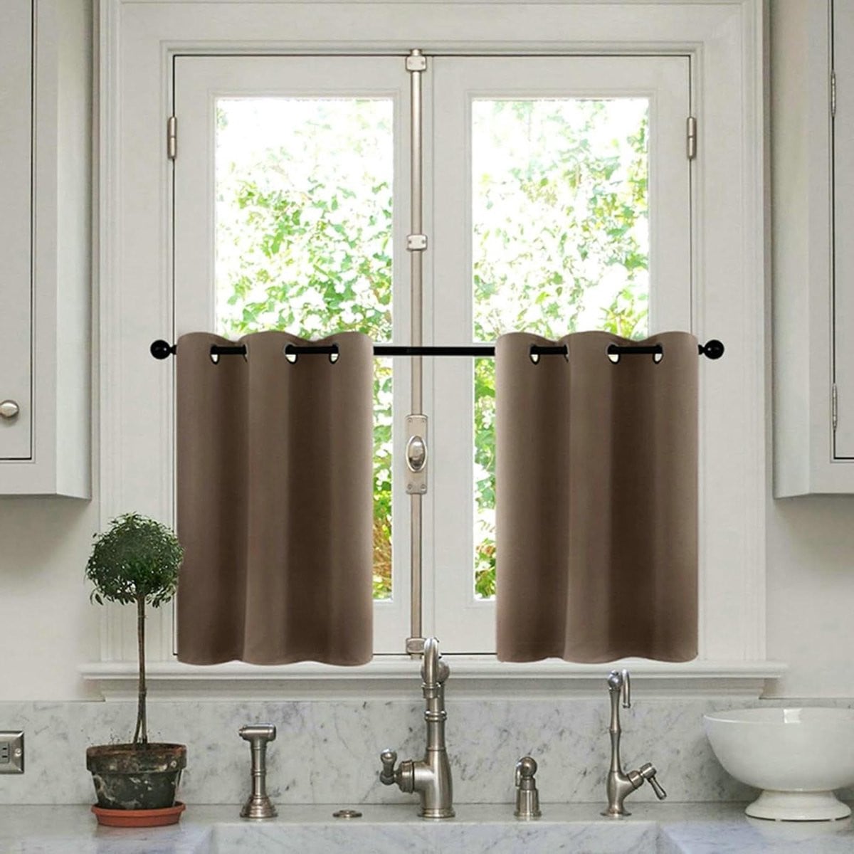 Set van twee bruine semi-transparante bistrogordijnen voor raamdecoratie, 86 x 114,5 cm