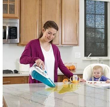 Aspirador Dustbuster 16.2Wh Sólidos/Líquidos Black & Decker WDA315J