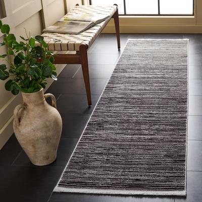 SAFAVIEH Mila Yumiko Modern & Contemporary Rug