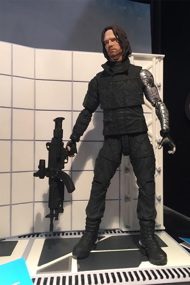 Diamond Select Toys Marvel Select Civil War Captain America Winter Soldier Actiefiguur