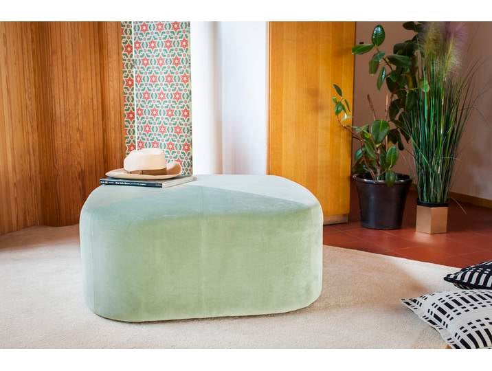 Grand pouf en velours vert Skagen