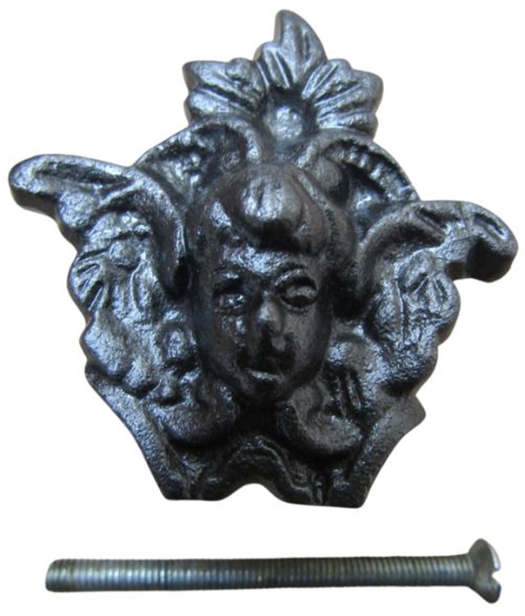 Ironmongery World Queen Head Cabinet Knob 40mm