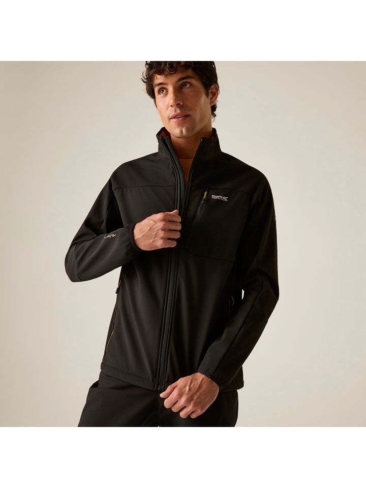 Regatta Softshelljacke "Moutdale" in Schwarz - S
