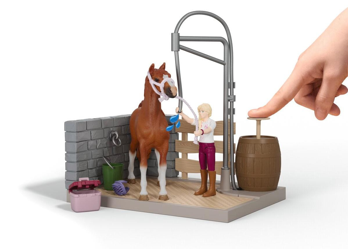 Schleich Horse Club Sofia the First Car Wash Playset met beweegbaar figuur en accessoires, 26 stuks