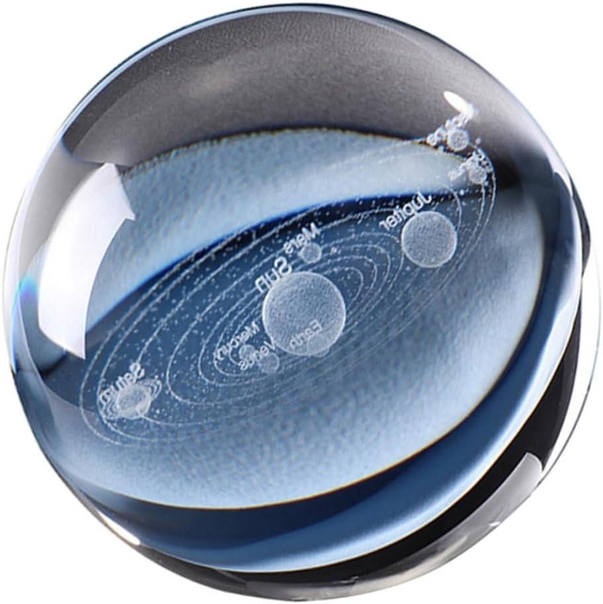 Kristallen Bol met 3D Gegraveerd Zonnestelsel Model - Veelkleurige Interieur Decoratie - Diameter: 8 cm