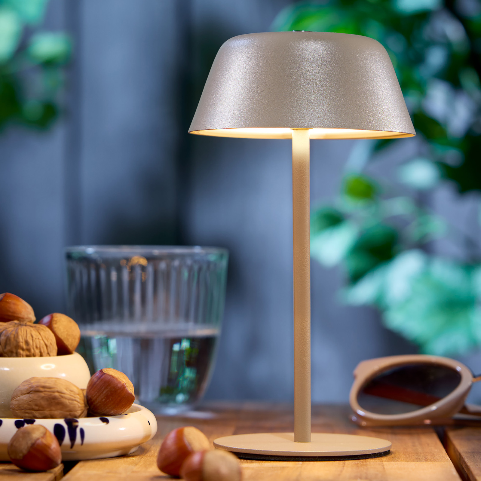 home24 Mini LED-lampje LIGHT UP, beige, Ø 9 cm