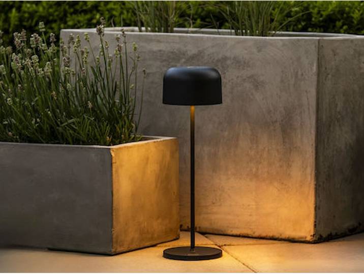 Konstsmide LED Tischleuchte Lille schwarz Indoor/Outdoor Kabellos 11 x 11 x 36 cm 7834-750