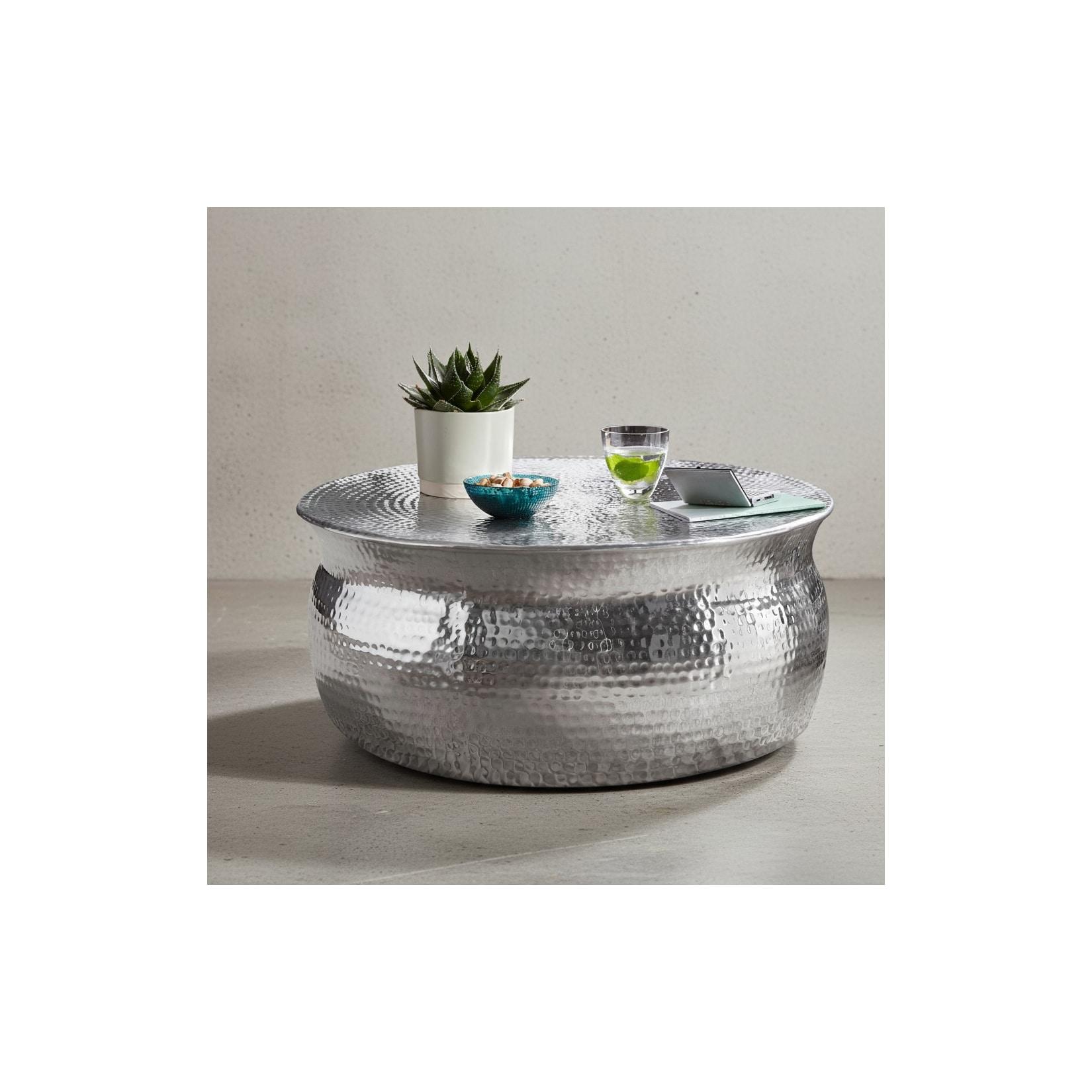 KADIMA DESIGN Orient Couchtisch: Handgefertigt, Hammerschlag-Aluminium, großzügige Ablagefläche