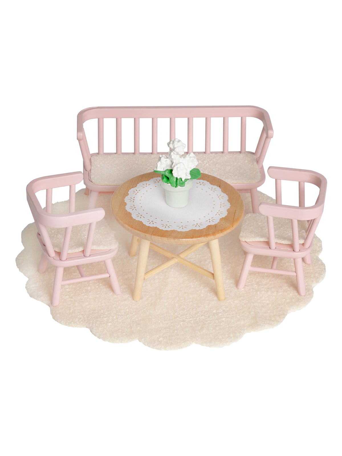 Micki Lundby Esszimmer mit pinker Bank, 2 Stühlen, Tisch, Teppich, Blume, Tischdecke, Kissen
