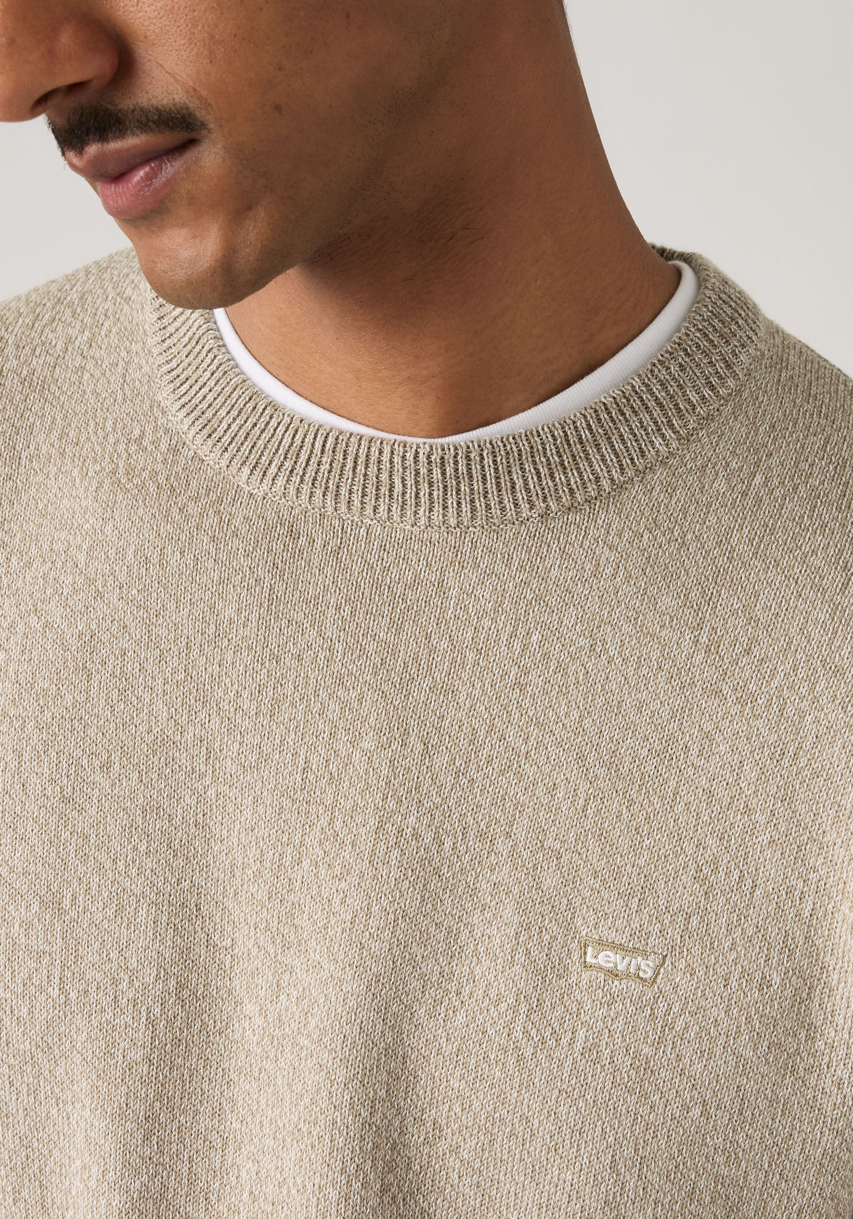 Rundhalspullover LEVI'S "LIGHTWEIGHT HM SWEATER", Herren, Gr. S, beige (pre twist marl brindle, egret jersey), Strick, Obermaterial: 100% Baumwolle, regular fit normal, Rundhals, angesetztes Bündchen, Pullover Rundhalspullover, Feingerippte Abschlüsse pre