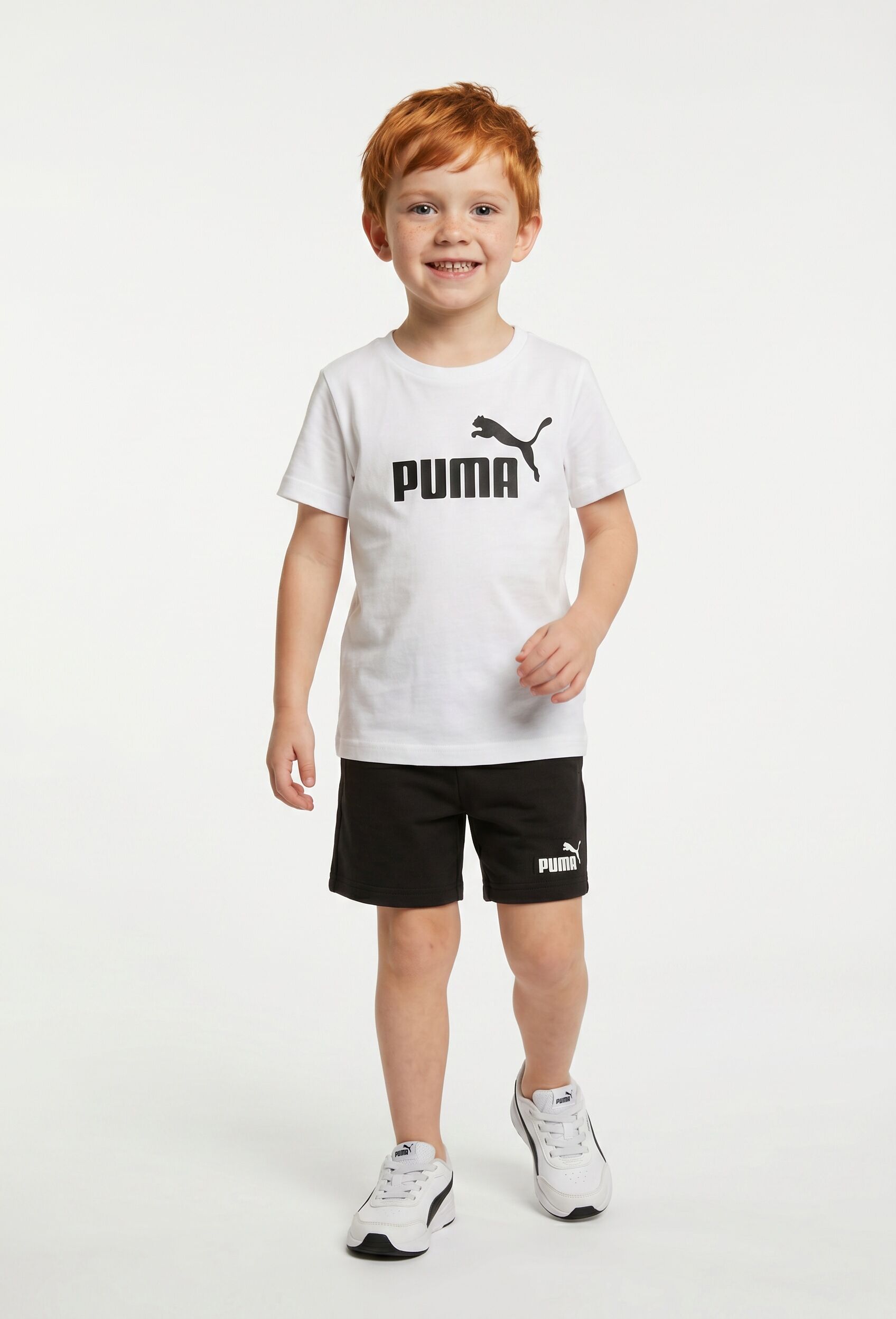 Trainingsanzug PUMA "ESS NO1 LOGO TEE AND SHORTS SET PS", Mädchen, Gr. 104, weiss (puma weiß, puma schwarz), Jersey, Obermaterial: 100% Baumwolle, bedruckt, regular fit, Sportanzüge Trainingsanzug, zweiteiliges Set, T-Shirt mit geripptem Rundhalsausschnit