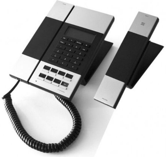 Téléphone Jacob Jensen IP60D Téléphone fixe IP au design professionnel et élégant
