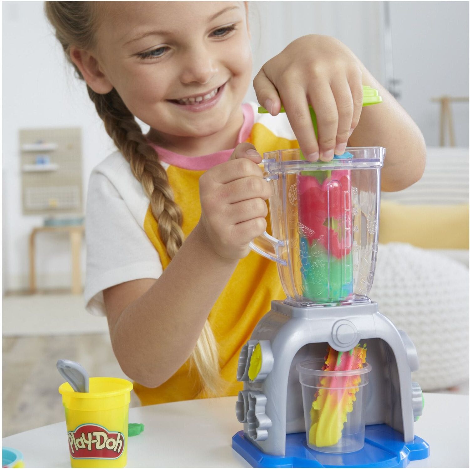 Play-Doh Swirlin Smoothies Blender Playset for Creative Fun - Ages 3 and Up - Non-Toxic Play-Doh Modeling Compound