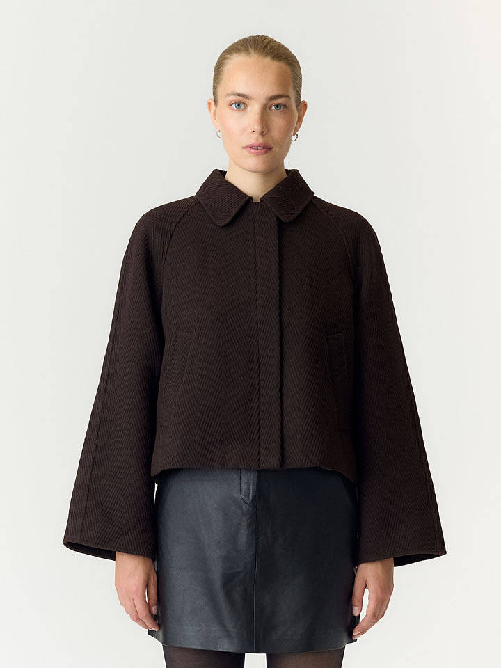 YAS Übergangsjacke in Dunkelbraun - 40