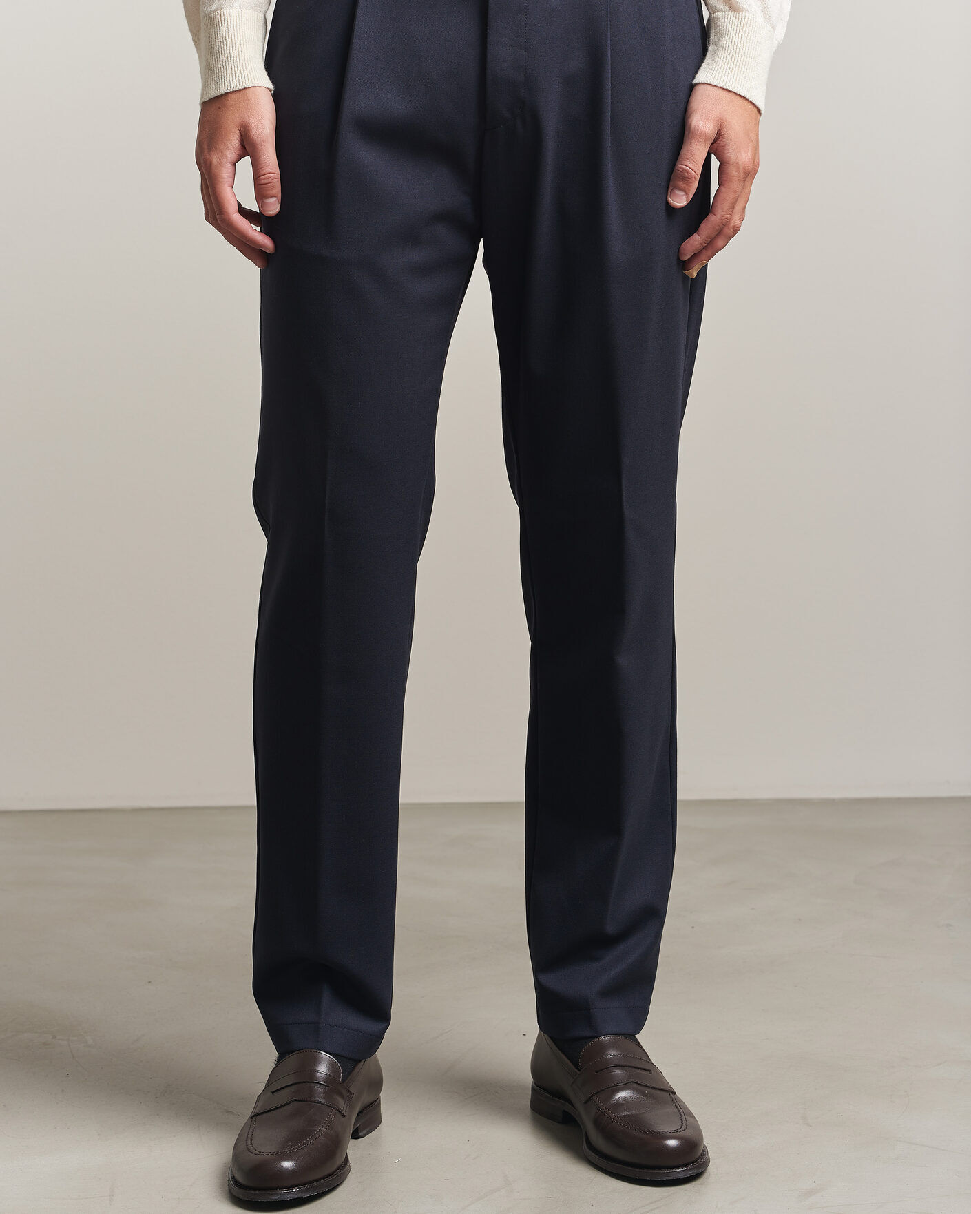 Herno Pleated Wool Trousers Navy men M Blå
