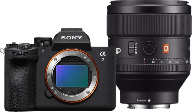 Sony A7 V camera met FE 85mm f/1.4 GM lens
