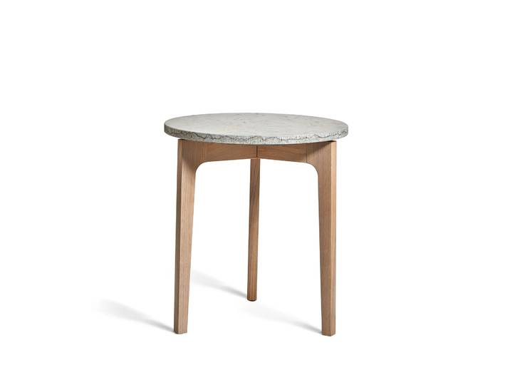 Mavis Table d’appoint Höllviken Calcaire, pieds en chêne blanchi