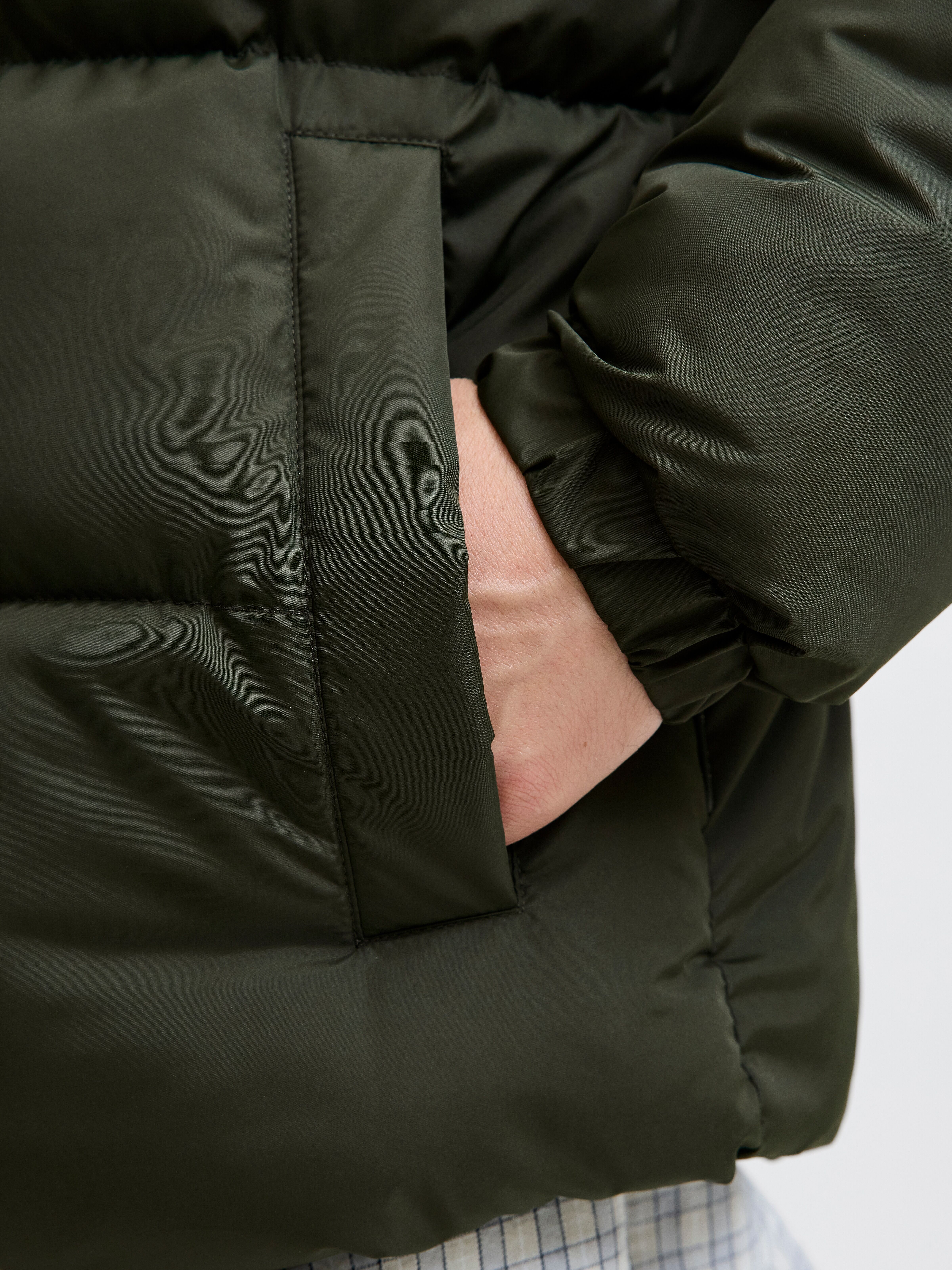 Steppjacke JACK & JONES "JJMAZE PUFFER COLLAR", Herren, Gr. XL, grün (rosin detail:schwarz blocking), Web, Obermaterial: 100% Polyester, regular fit normal, elastischer Bund, Jacken Steppjacke rosin detail:schwarz blocking XL