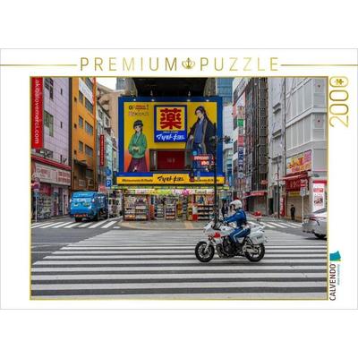 CALVENDO Puzzle Polizist auf Motorrad in Akihabara | 2000 Teile Lege-Größe 90x67cm Foto-Puzzle für glückliche Stunden
