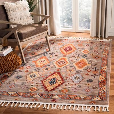 SAFAVIEH Farmhouse Tyra Boho Tribal Polyester Rug