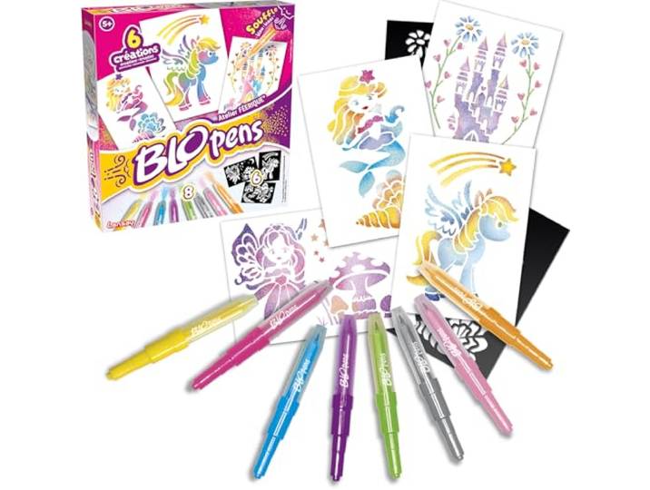 Lansay - Blopens Atelier Féerique - Coloriage à Souffler - Dès 5 Ans Kit de Dessin - 8 Feutres\, 6 Pochoirs Fées\, Licornes et Sirènes\, 6 Feuilles - Développe la Motricité Fine - Effet Aérographe