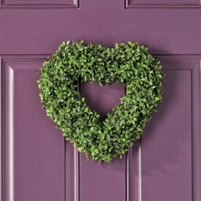 Regency International "14"" UV Boxwood Wall Heart"