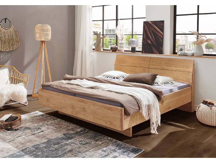 Bettgestell mit Holzkopfteil 180 x 200cm Kopfteil & Fußteil: Massivholz Erle, lackiert Bettseiten: Spanplatte, foliert Braun Erle
