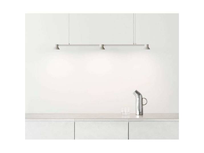 Hat Linear LED-Hängelampe, 115 cm, grau - Normann Copenhagen - Esszimmer - Aluminium