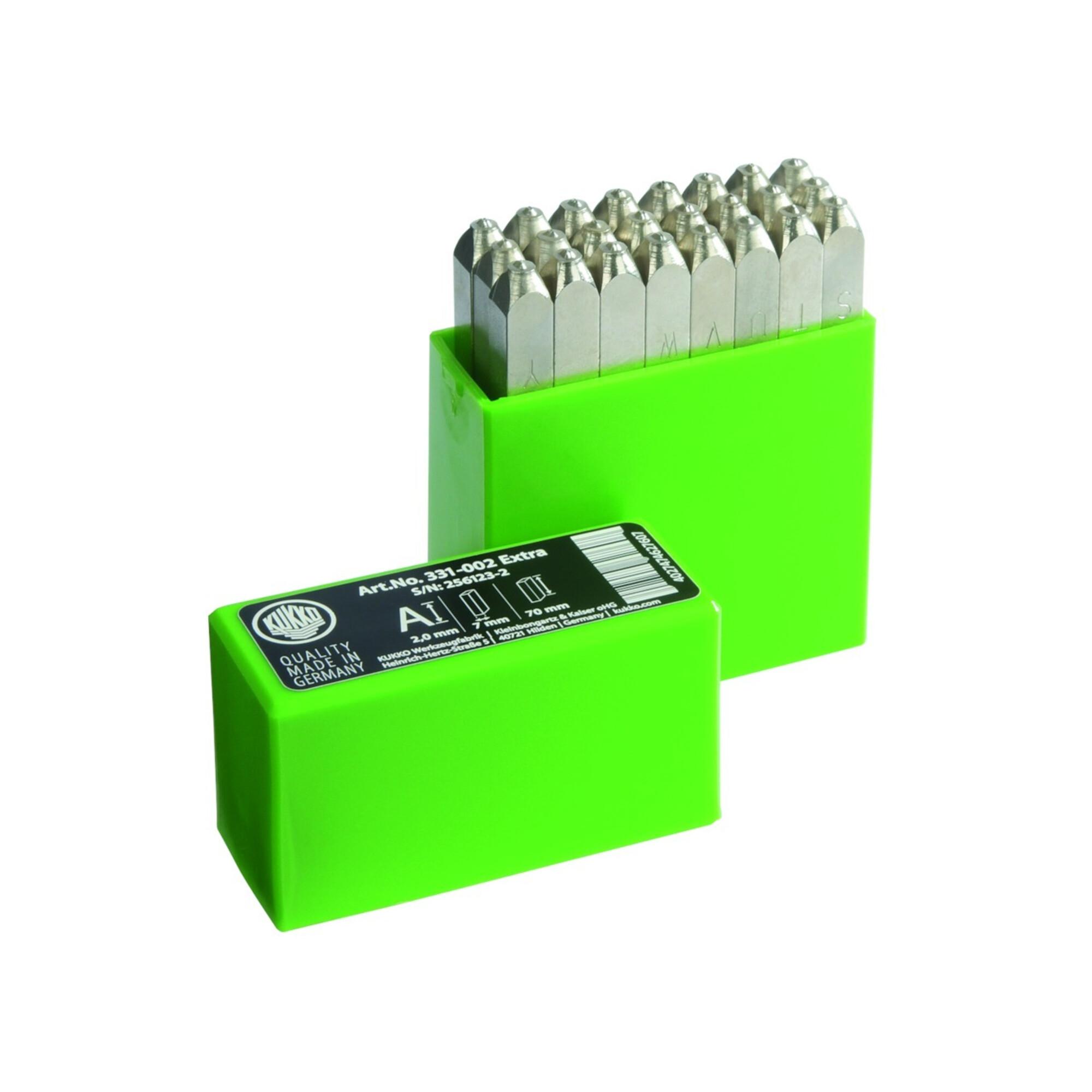 Schlagbuchstabensatz 331 27-tlg.Großbuchstaben A-Z Schrift-H.6mm in Ku.-Box ; KUKKO (331-006)