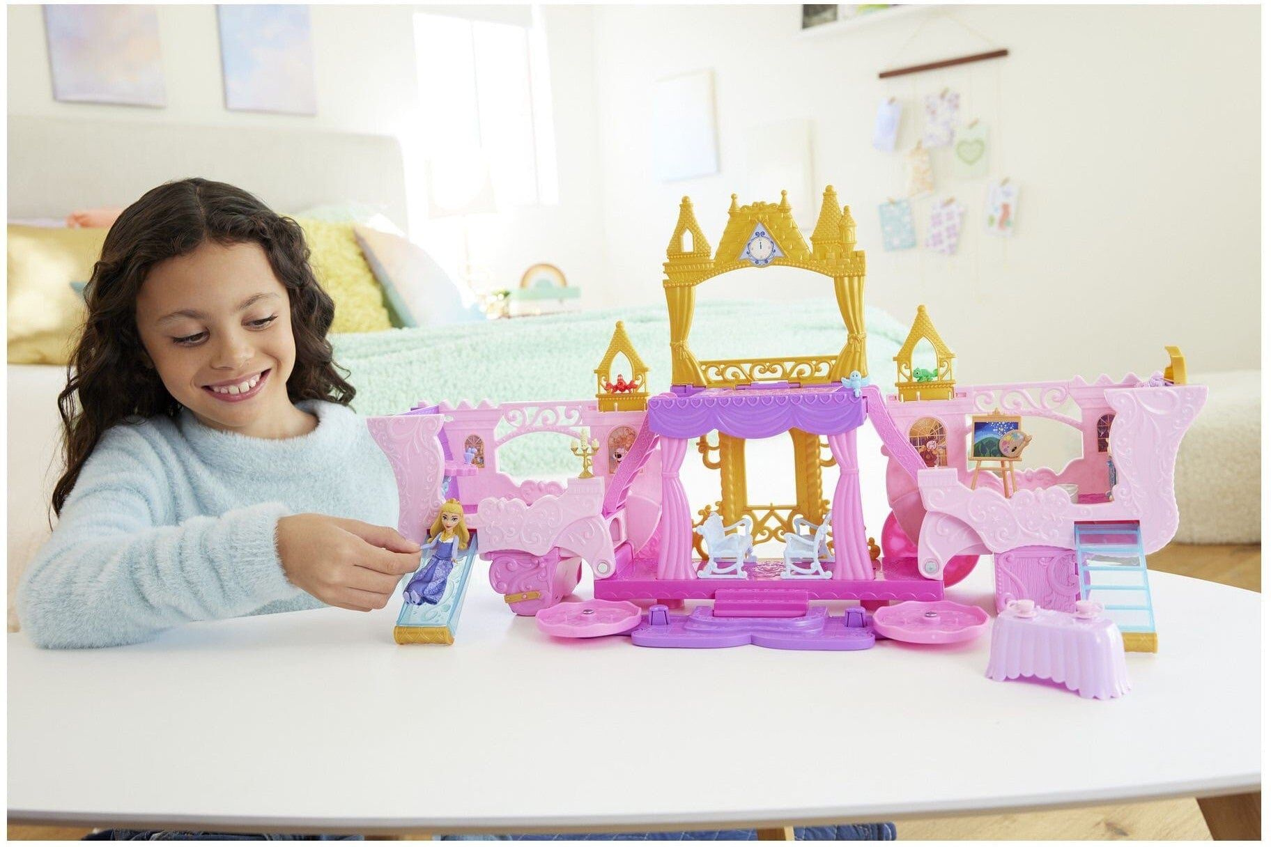 Disney Princess Carriage to Castle 2 in 1 Playset by Mattel for Kids - Ages 3 and Up