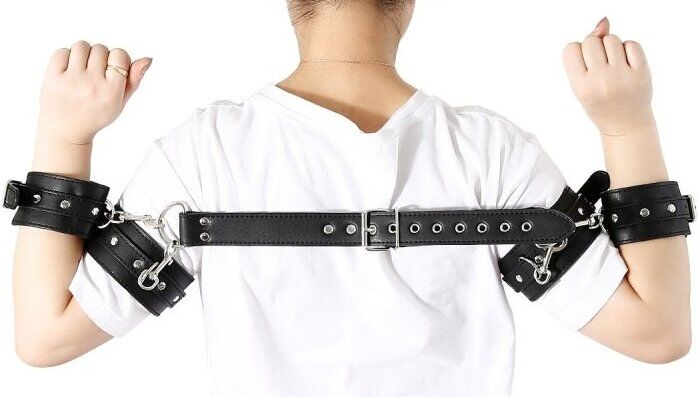 BDSMaster Attaches Bras-Poignets Biceps Noires