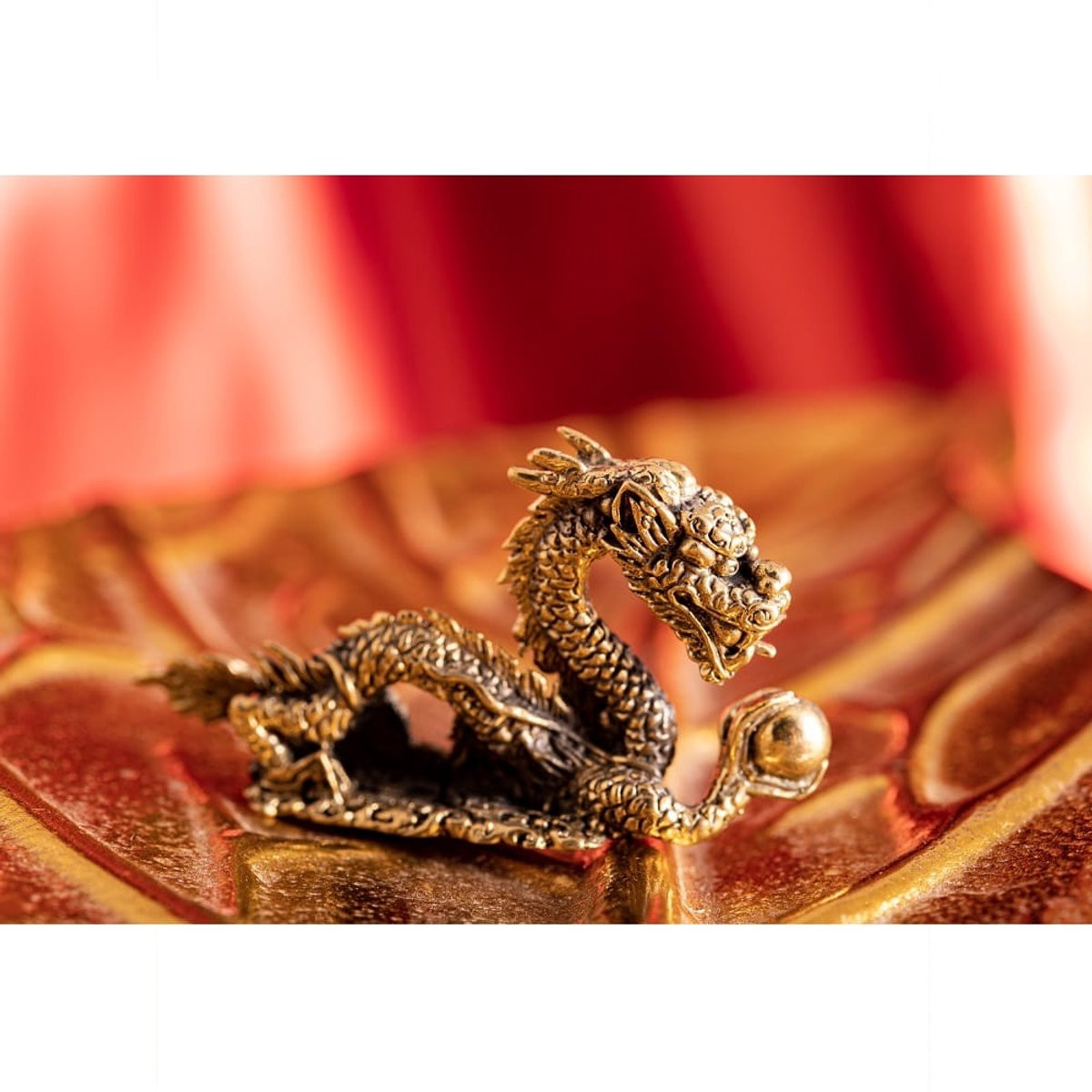 Berk Miniatuur liggende draak van messing voor volwassenen