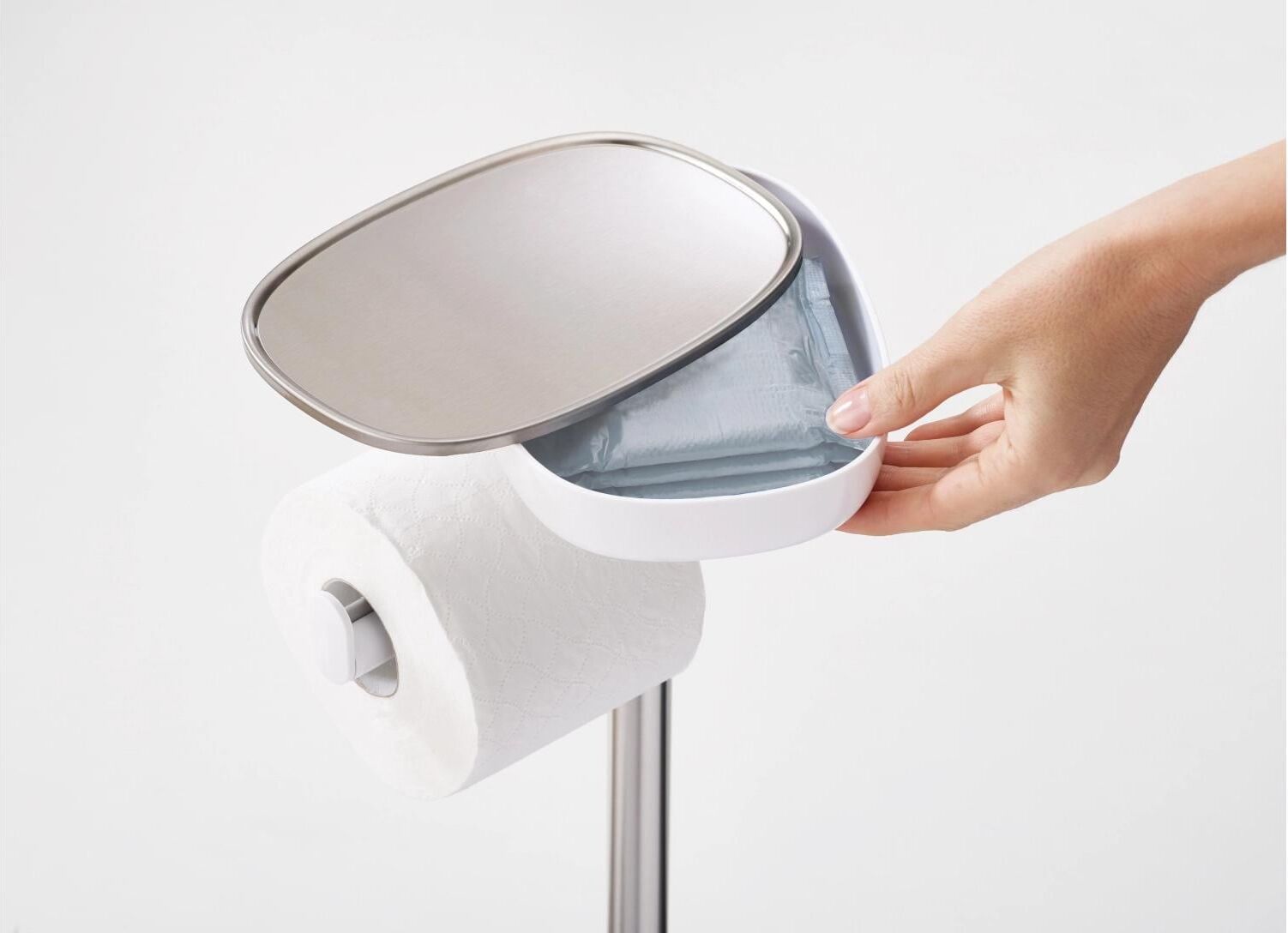 WC-Garnitur JOSEPH JOSEPH "EasyStore™", silber (edelstahlfarben), B:24cm H:74cm L:18cm, Edelstahl, Kunststoff, Reinigungsbürsten, WC-Garnitur, mit integrierter Flex Toilettenbürste, 74 cm Höhe edelstahlfarben Einheitsgröße