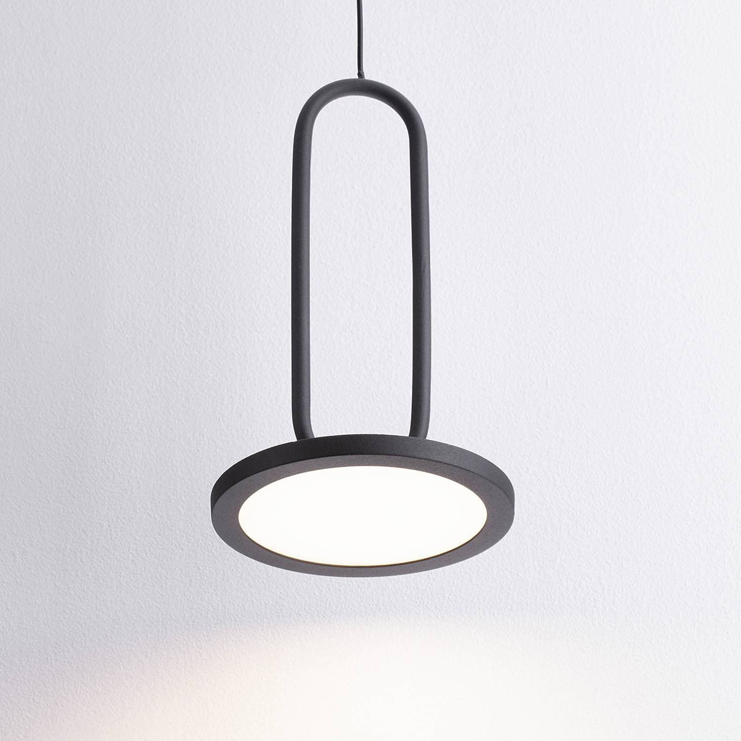 home24 Hanglamp Gea zwart, Ø 13 cm, aluminium met LED