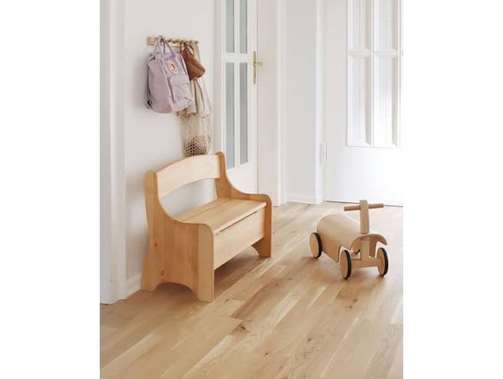 Original Kindersitzbank Levin von BioKinder® Truhenbank mit Geheimfach aus Bio-Erlenholz L 70 cm x B 36cm x H 55 cm