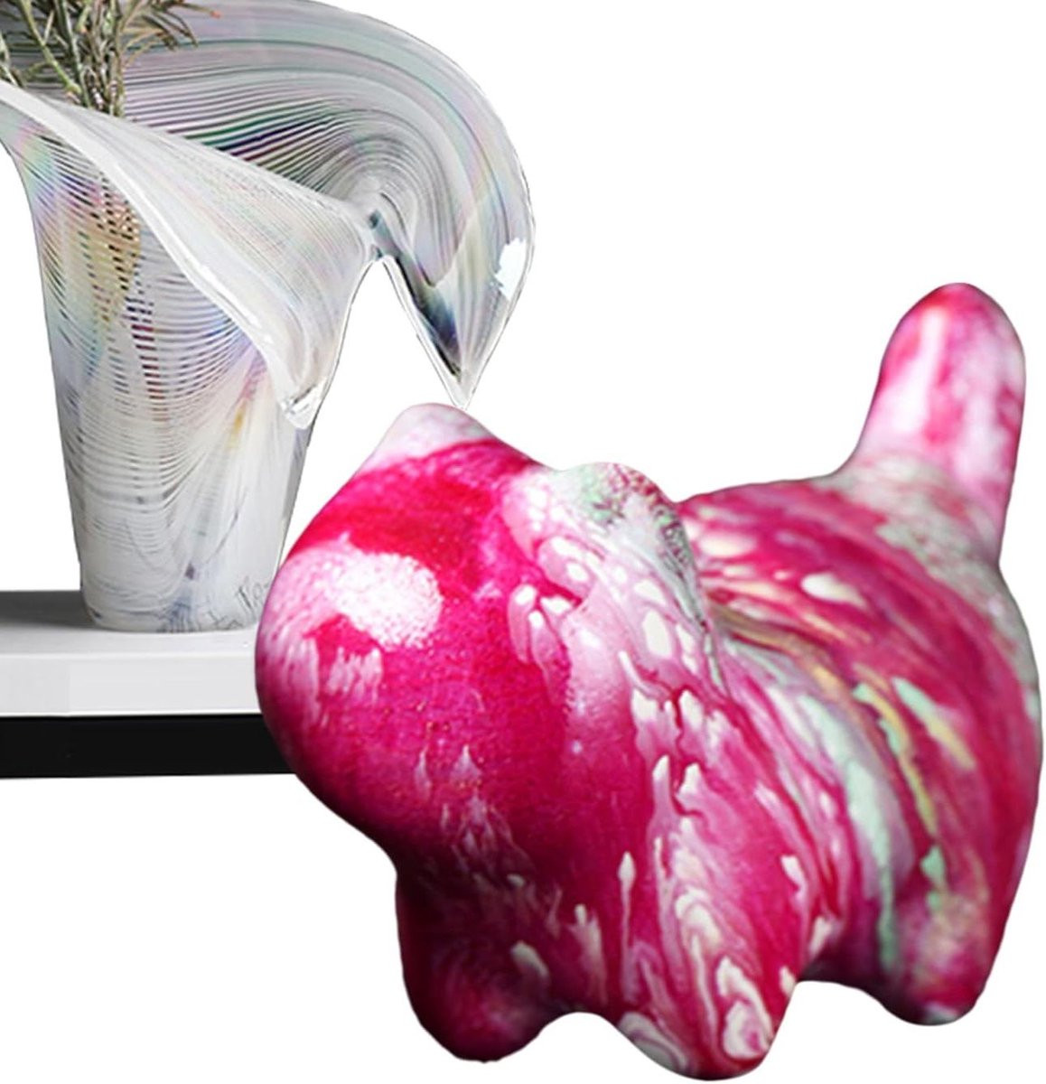 Rood houten kattensculptuur met handgesneden details, Hoogte: 3 cm