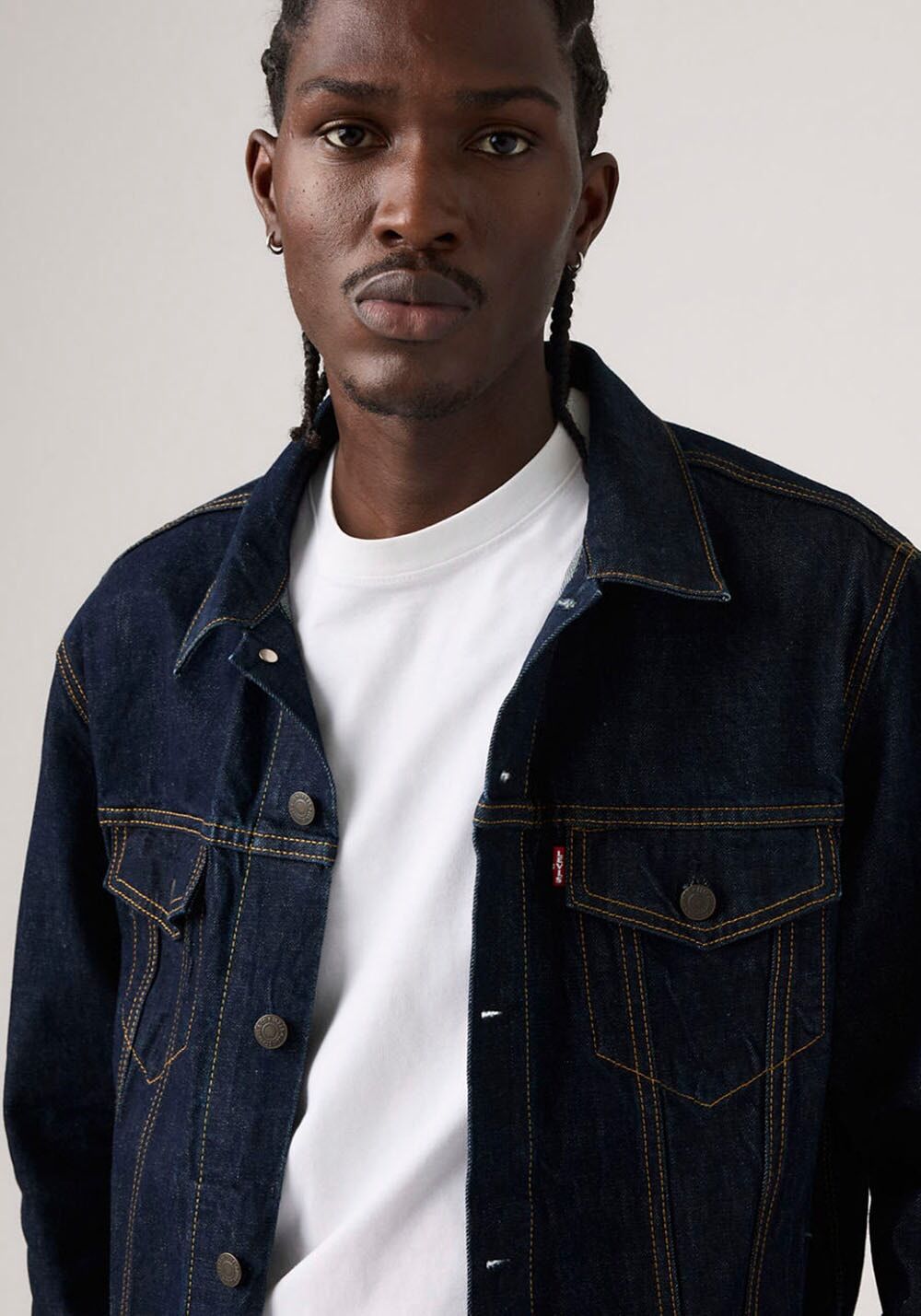 Jeansjacke LEVI'S "VINTAGE FIT TRUCKER JKT", Herren, Gr. S, blau (wash it out rinse t), Denim/Jeans, Obermaterial: 100% Baumwolle, unifarben, hüftlang, Rundhals, 1-Knopf-Manschette, Jacken Jeansjacke, mit Knopfleiste wash it out rinse t S