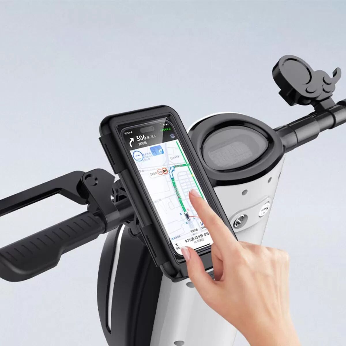 INF Wasserdichter Fahrrad-Handyhalter Rückspiegelhalterung, 7.4 inch mit Ladeanschlusszugang, PC+ABS Schwarz, PVC-Touchscreen