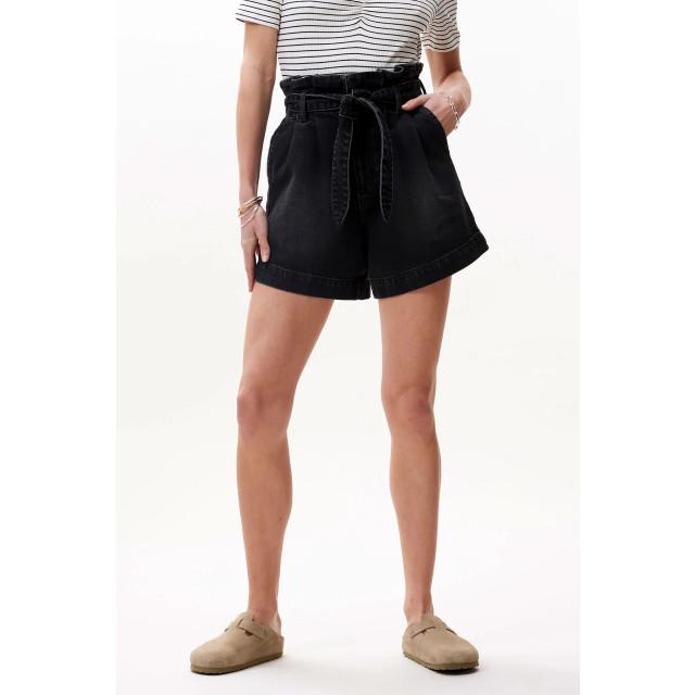 Catwalk Junkie 2302084401 denim shorts