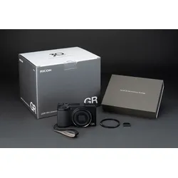 Ricoh GR IV 30th Anniversary Limited Edition Kit