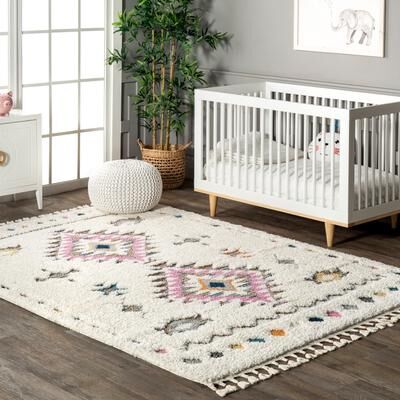 Nuloom Natalia Southwestern Shag Tassel Area Rug