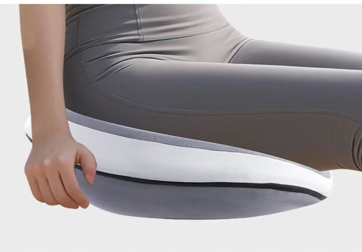 INF Memory Foam Sitzkissen zur Linderung von Steißbein- und Kreuzbeinschmerzen - Ergonomisches orthopädisches Design Schwarz