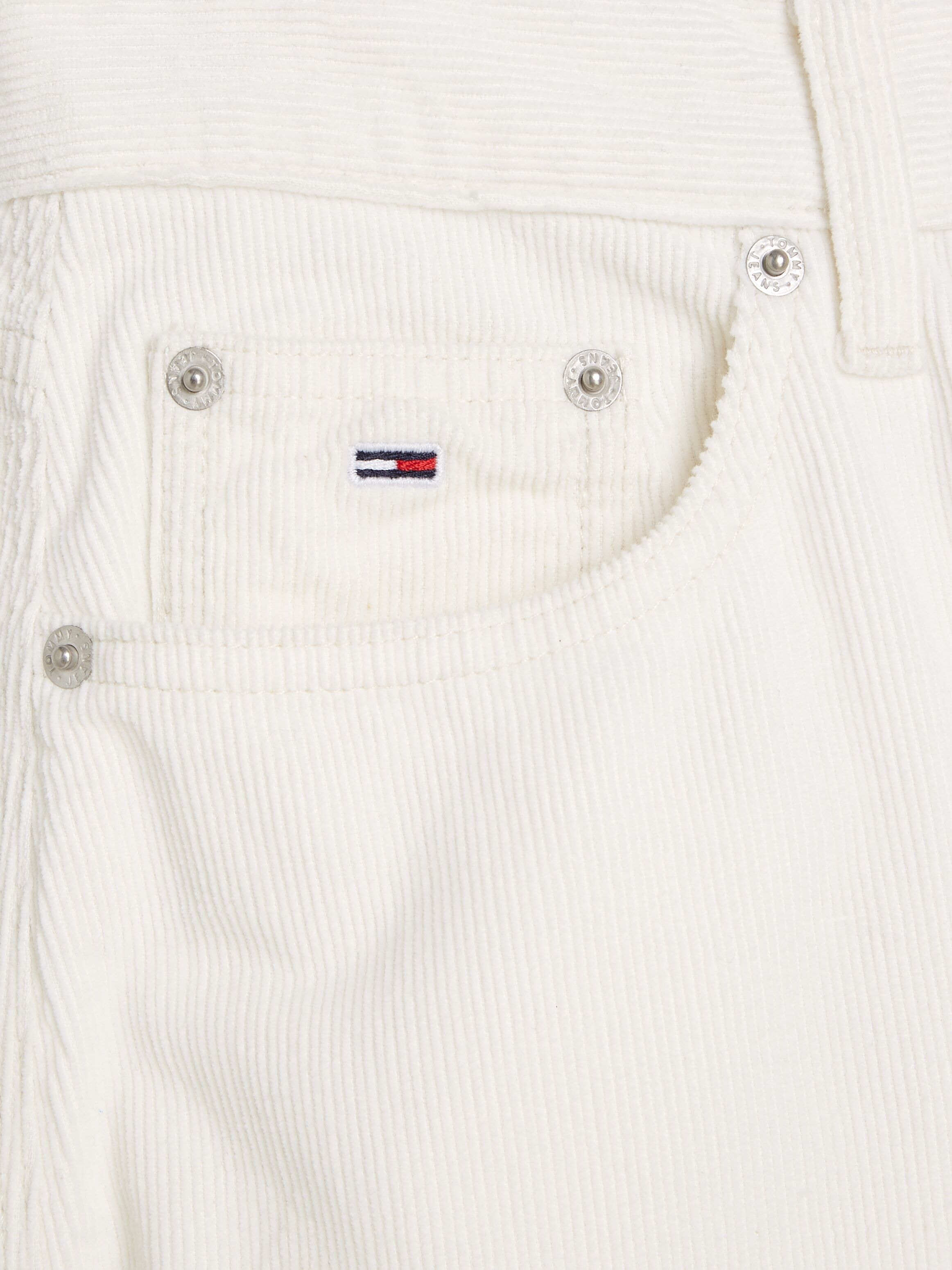 Cordhose TOMMY JEANS "TJW CLAIRE FINE CORD PANT", Damen, Gr. 25, Länge 32, weiss (ancient weiß), Cord, Obermaterial: 100% Baumwolle, unifarben, weit lang, Hosen Cordhose, aus Feincord, im 5-Pocket-Stil ancient weiß 25, Länge 32