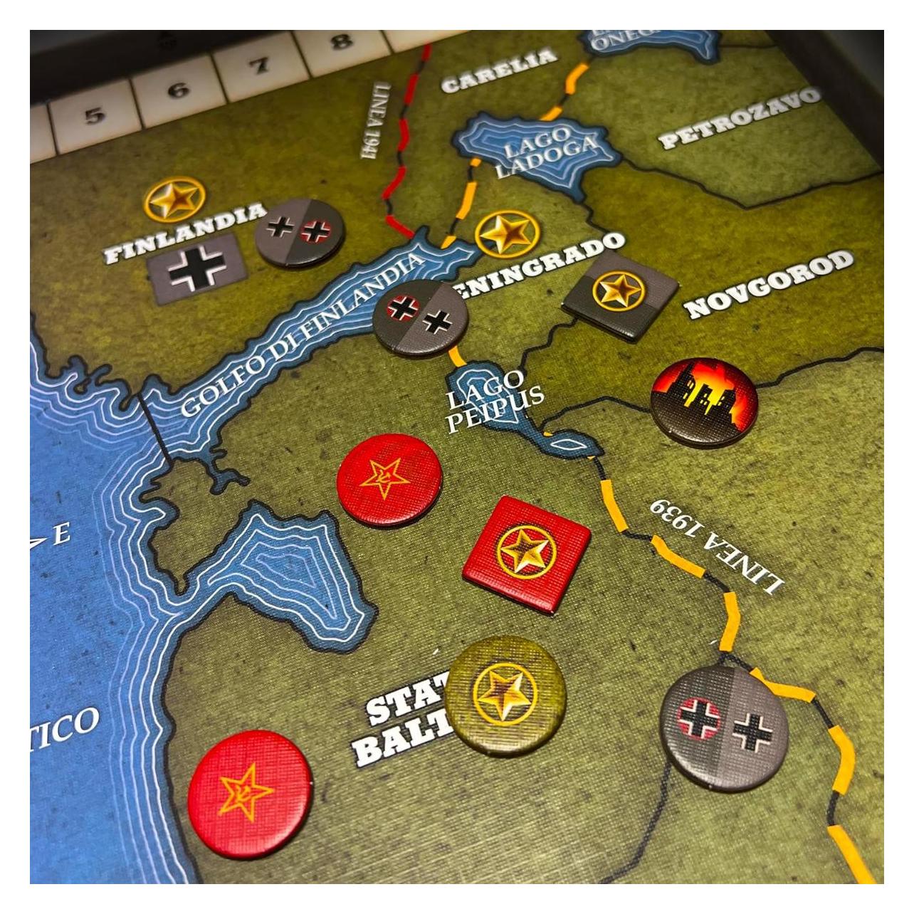 Asmodée Quartermaster - East Front: Ed. Italiana (Italienisch, 2 Spieler) (53344872)