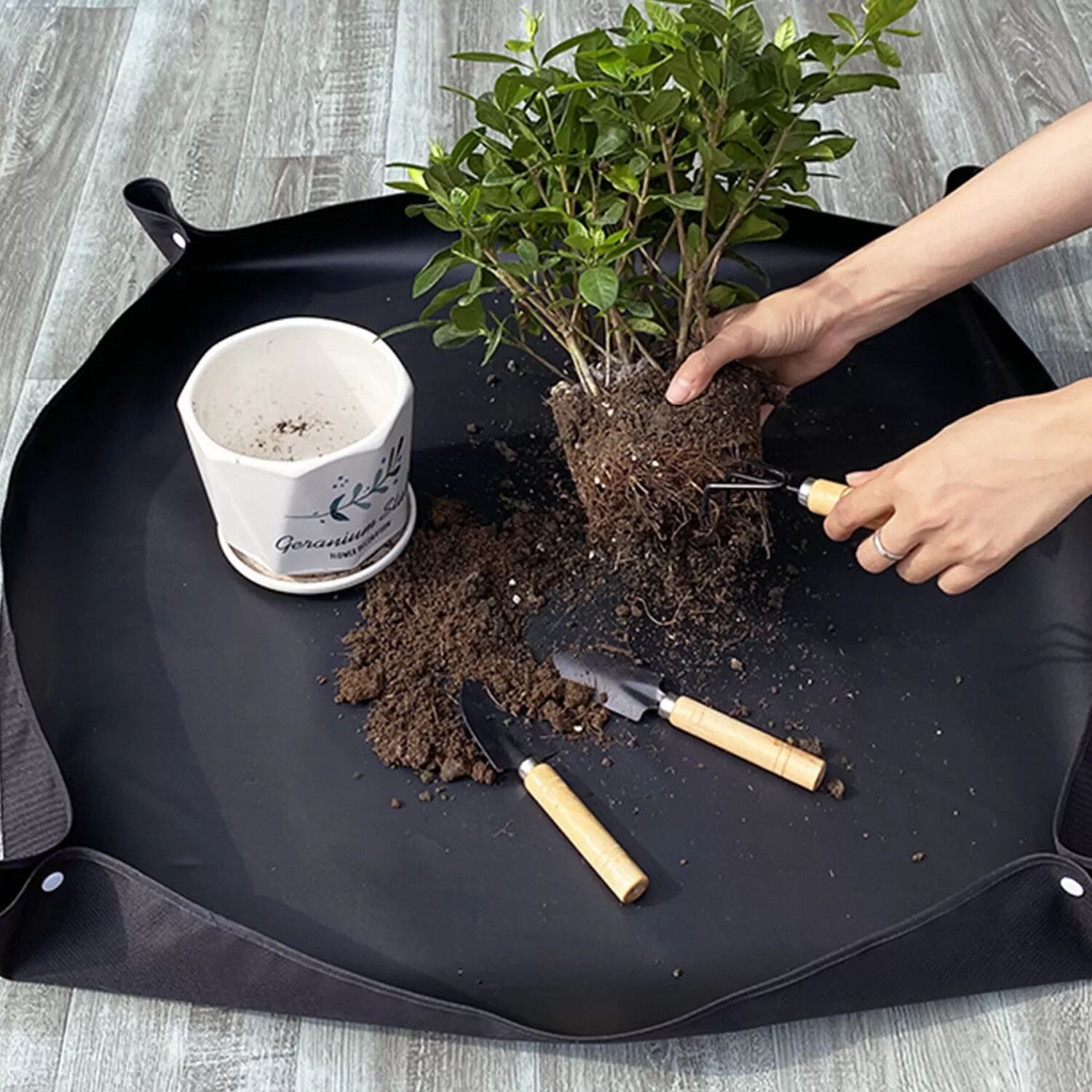 INF Wasserdichte Umpflanzmatte für Gartenpflanzen