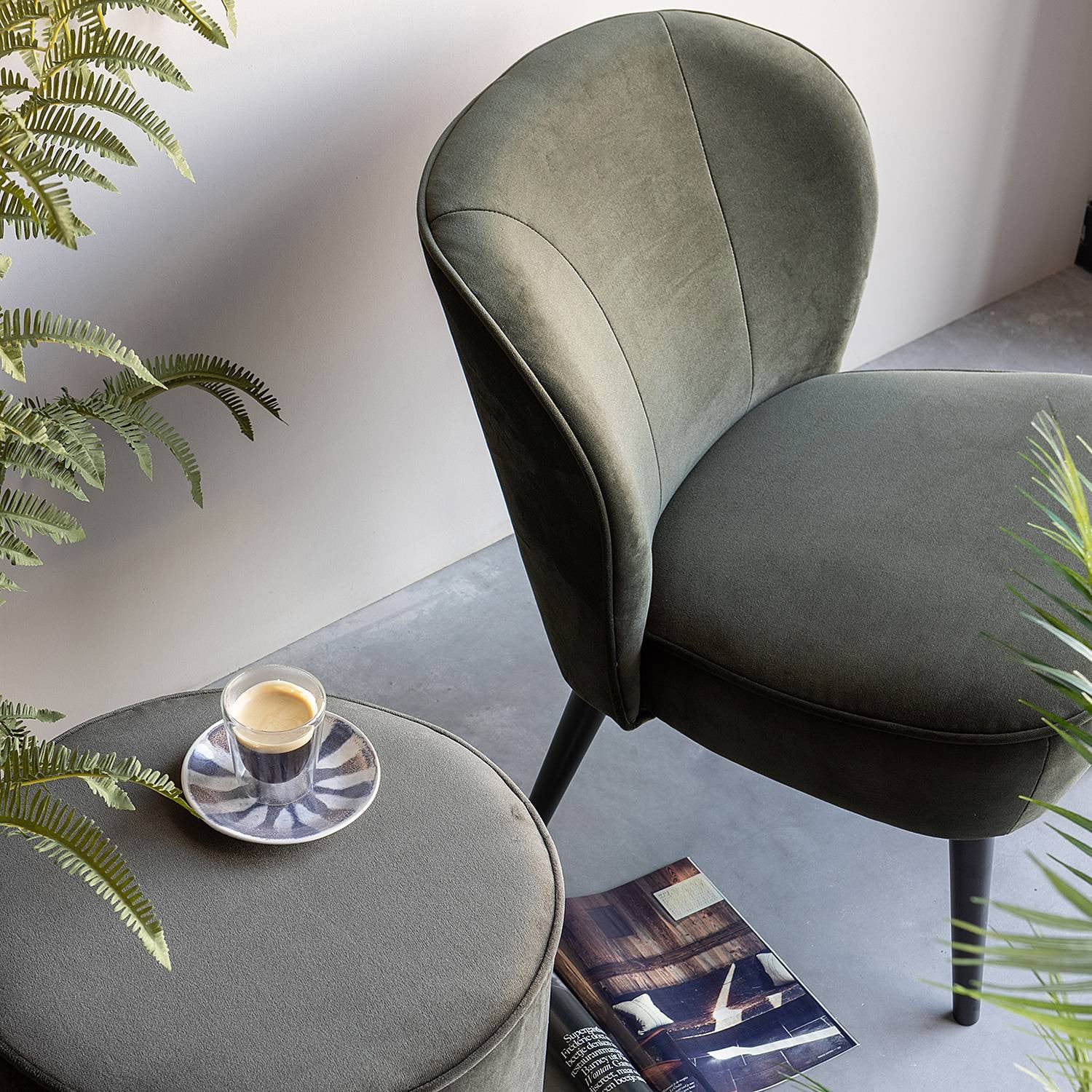 WOOOD Sara Fauteuil Groen Velvet B: 59 cm, D: 71 cm, H: 70 cm