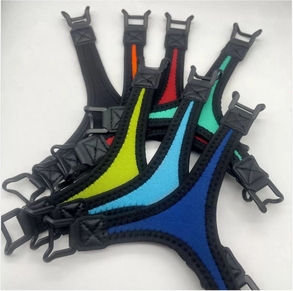 INF Sangle main triangulaire multifonction compatible avec iPad, liseuse et tablettes - Nylon haute élasticité prise à une main Vert