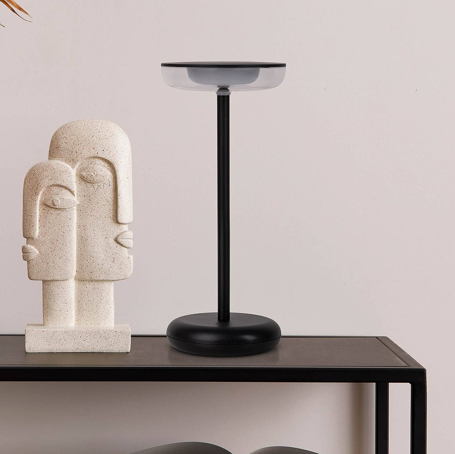 home24 LED-tafellamp Pasi zwart, Ø 11 cm