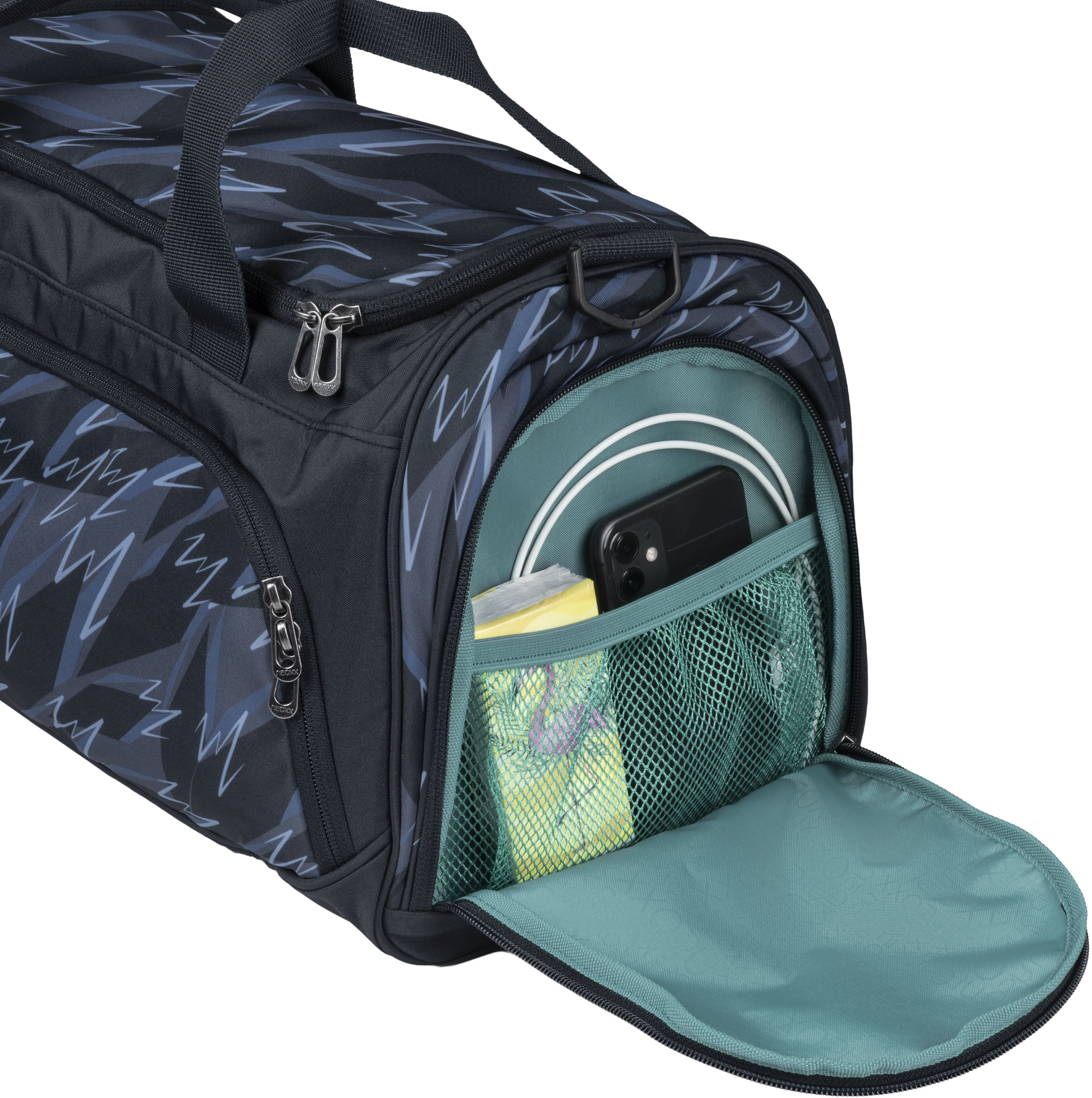 Sporttasche NEOXX "Move", Damen, Gr. B/H/T: 43cm x 26cm x 24cm, schwarz (stormchaser), Polyester, Taschen Sporttasche, teilweise aus recyceltem Material stormchaser B/H/T: 43cm x 26cm x 24cm